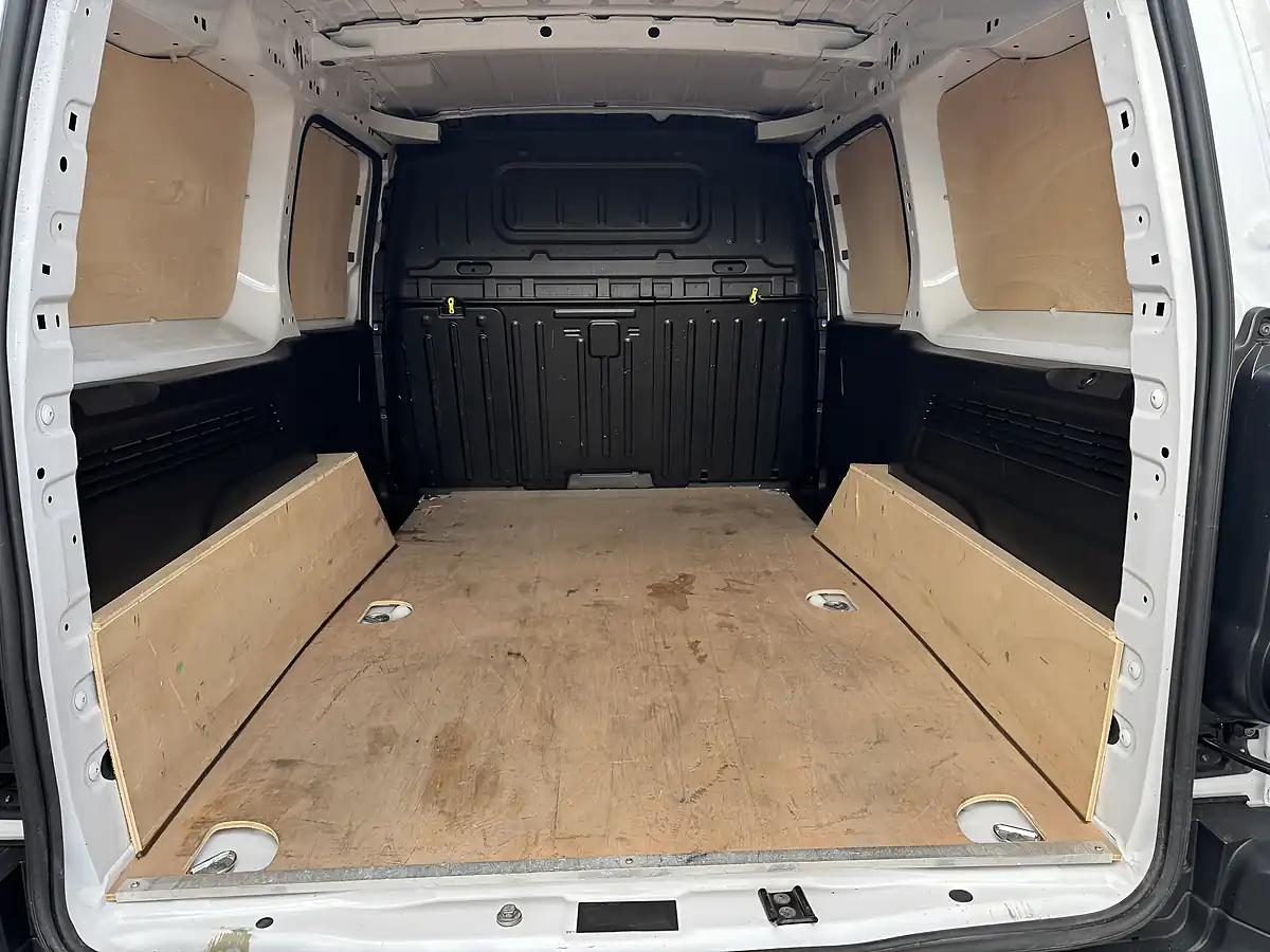 Used 2024 Peugeot Partner Professional White - Interior and Exterior details 11