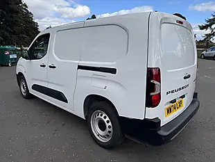 Used 2024 Peugeot Partner Professional White - Interior and Exterior details 3