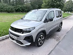Used 2024 Peugeot Rifter Horizon GT Grey - Interior and Exterior details 3