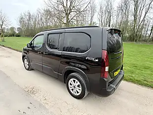 Used 2024 Peugeot Rifter Horizon Xl Rs+ Black - Interior and Exterior details 5