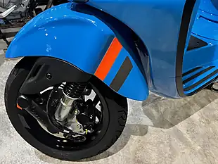 Used 2024 Piaggio Sprint S Blu Eclettico - Interior and Exterior details 8