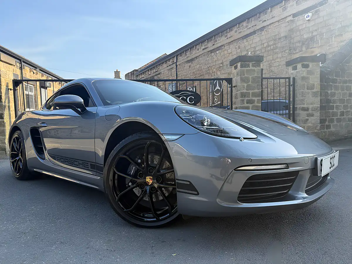 Used 2024 Porsche 718 Cayman Style Edition Vanadium Grey Metallic - Interior and Exterior details 4