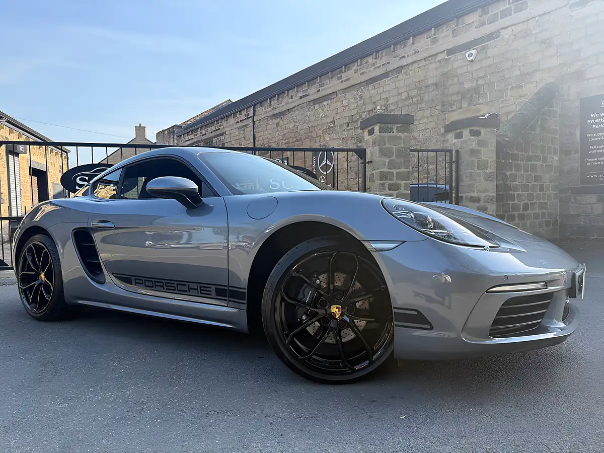 Used 2024 Porsche 718 Cayman Style Edition Vanadium Grey Metallic - Interior and Exterior details 5