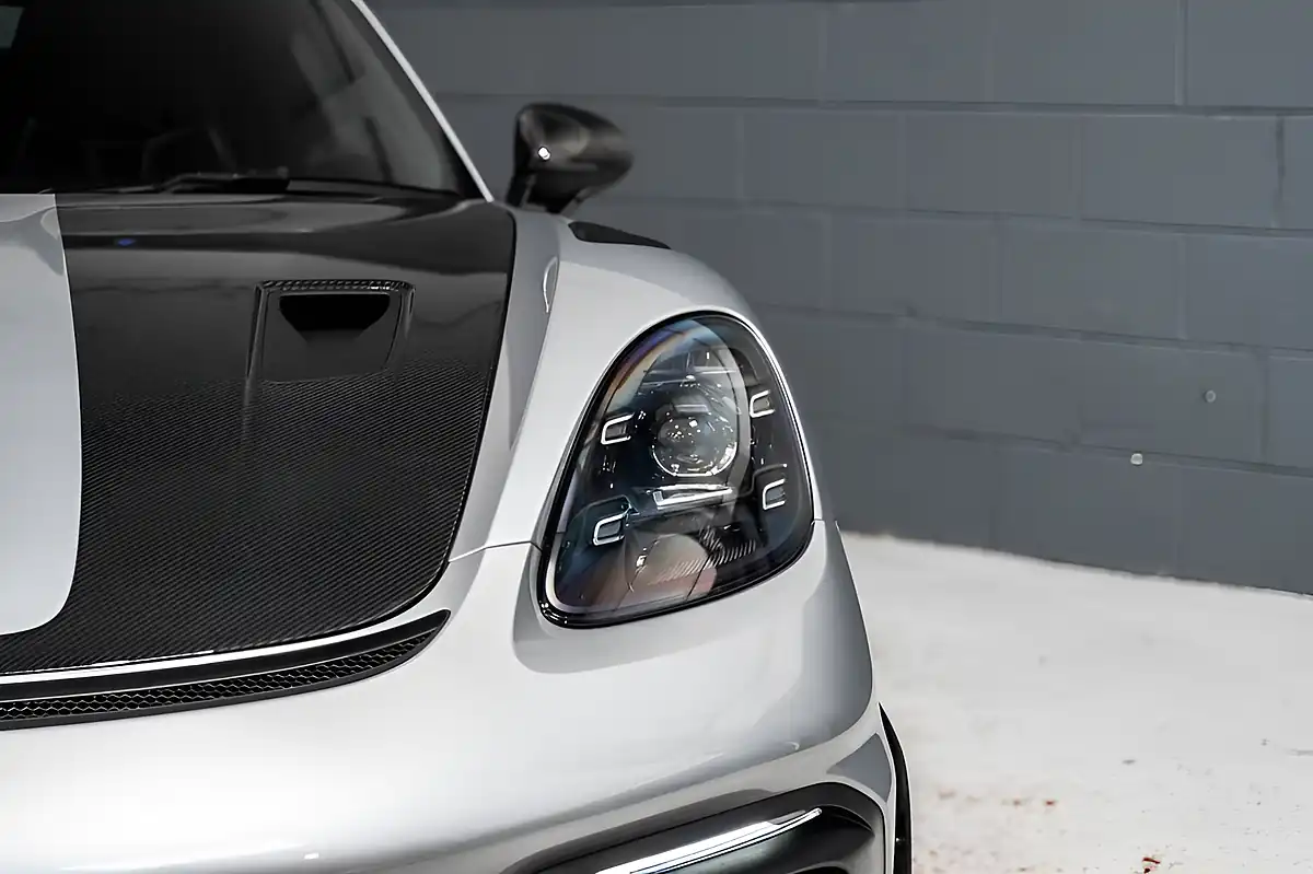 Used 2024 Porsche 718 Spyder RS Silver - Interior and Exterior details 14