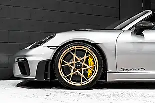 Used 2024 Porsche 718 Spyder RS Silver - Interior and Exterior details 16