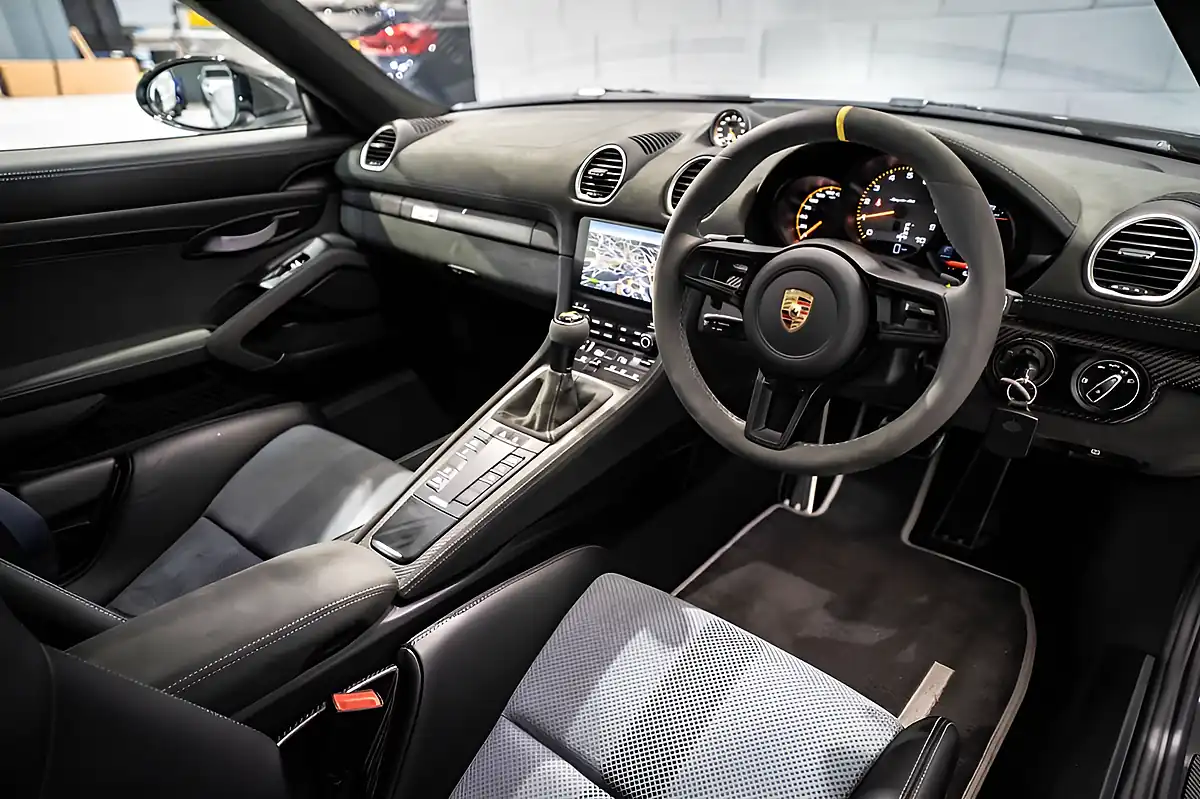 Used 2024 Porsche 718 Spyder RS Silver - Interior and Exterior details 2