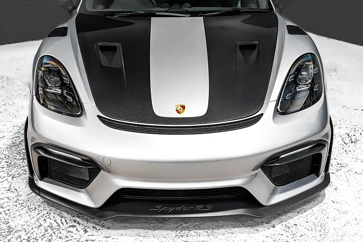Used 2024 Porsche 718 Spyder RS Silver - Interior and Exterior details 4