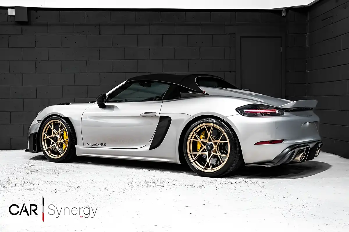 Used 2024 Porsche 718 Spyder RS Silver - Interior and Exterior details 6