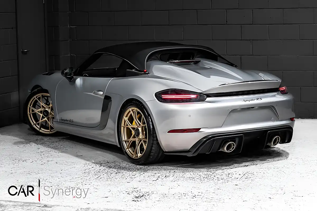Used 2024 Porsche 718 Spyder RS Silver - Interior and Exterior details 7