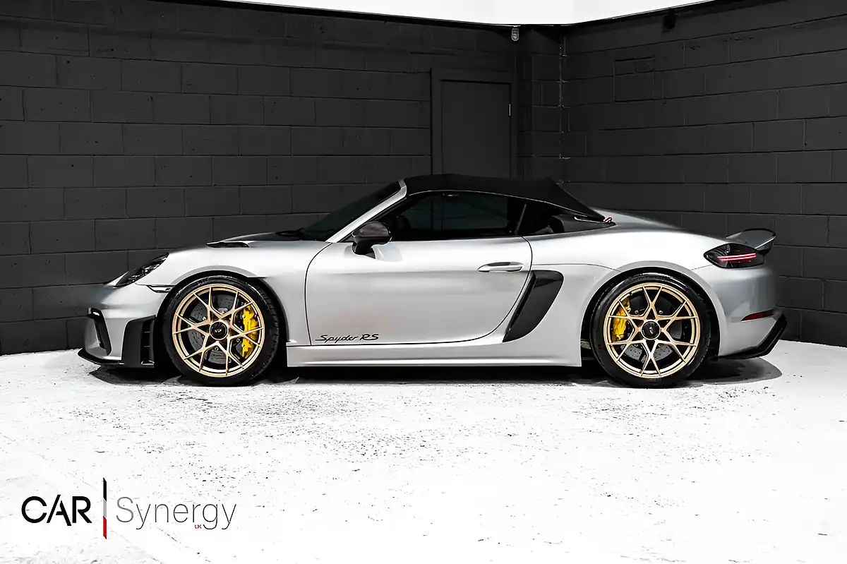Used 2024 Porsche 718 Spyder RS Silver - Interior and Exterior details 8