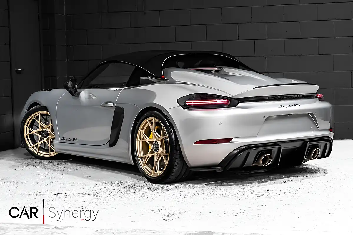 Used 2024 Porsche 718 Spyder RS Silver - Interior and Exterior details 9
