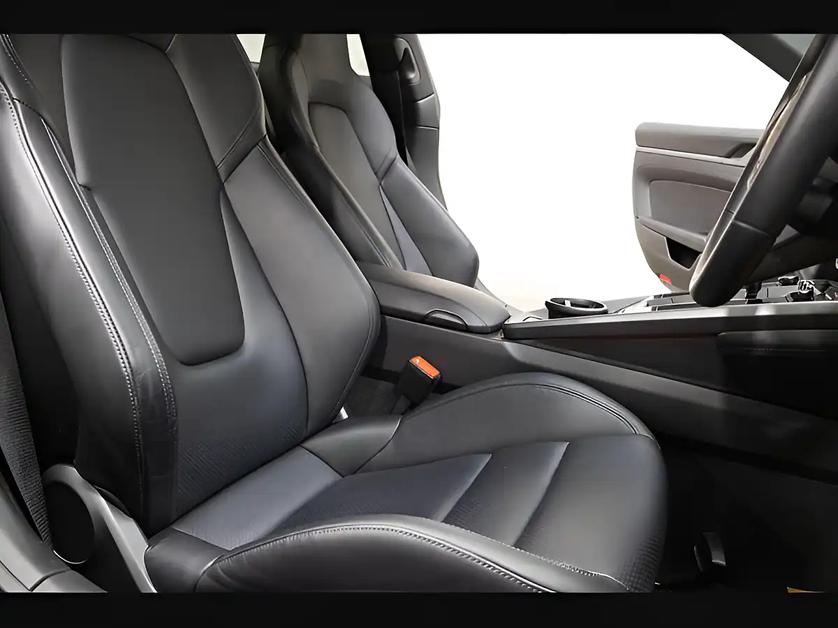 Used 2024 Porsche 911 Carrera S Arctic Grey - Interior and Exterior details 19