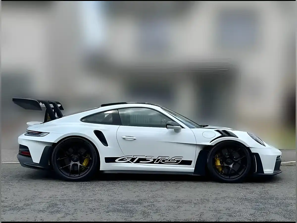 Used 2024 Porsche 911 GT3 RS White - Interior and Exterior details 3