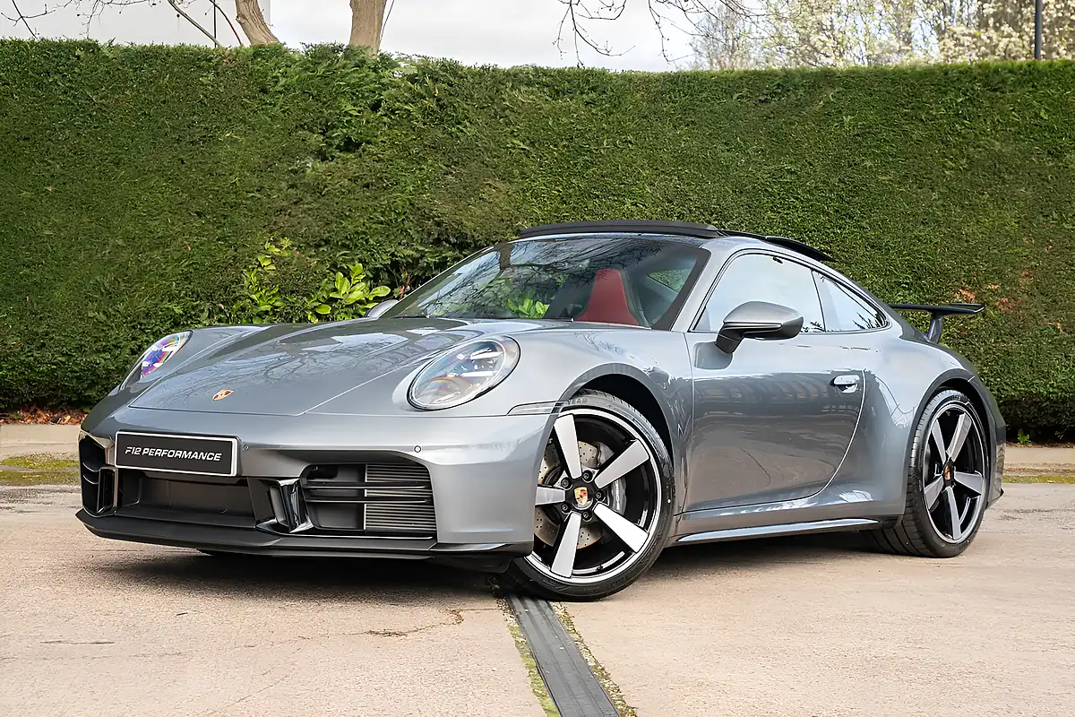 Used 2024 Porsche 911 T Grey - Interior and Exterior details 11