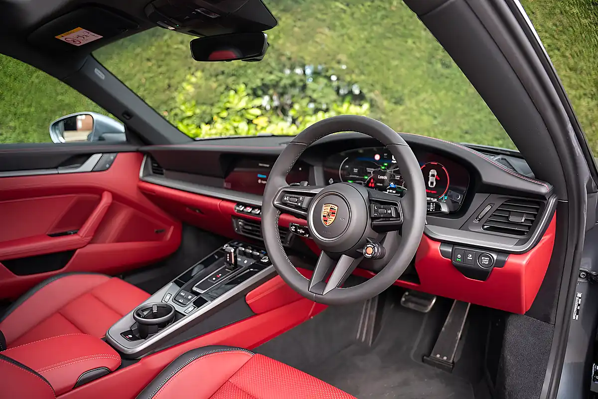 Used 2024 Porsche 911 T Grey - Interior and Exterior details 16