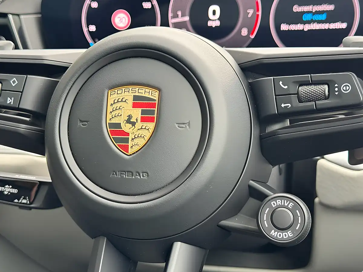 Used 2024 Porsche Cayenne Coupe Grey - Interior and Exterior details 15