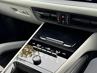 Used 2024 Porsche Cayenne Coupe Grey - Interior and Exterior details 17