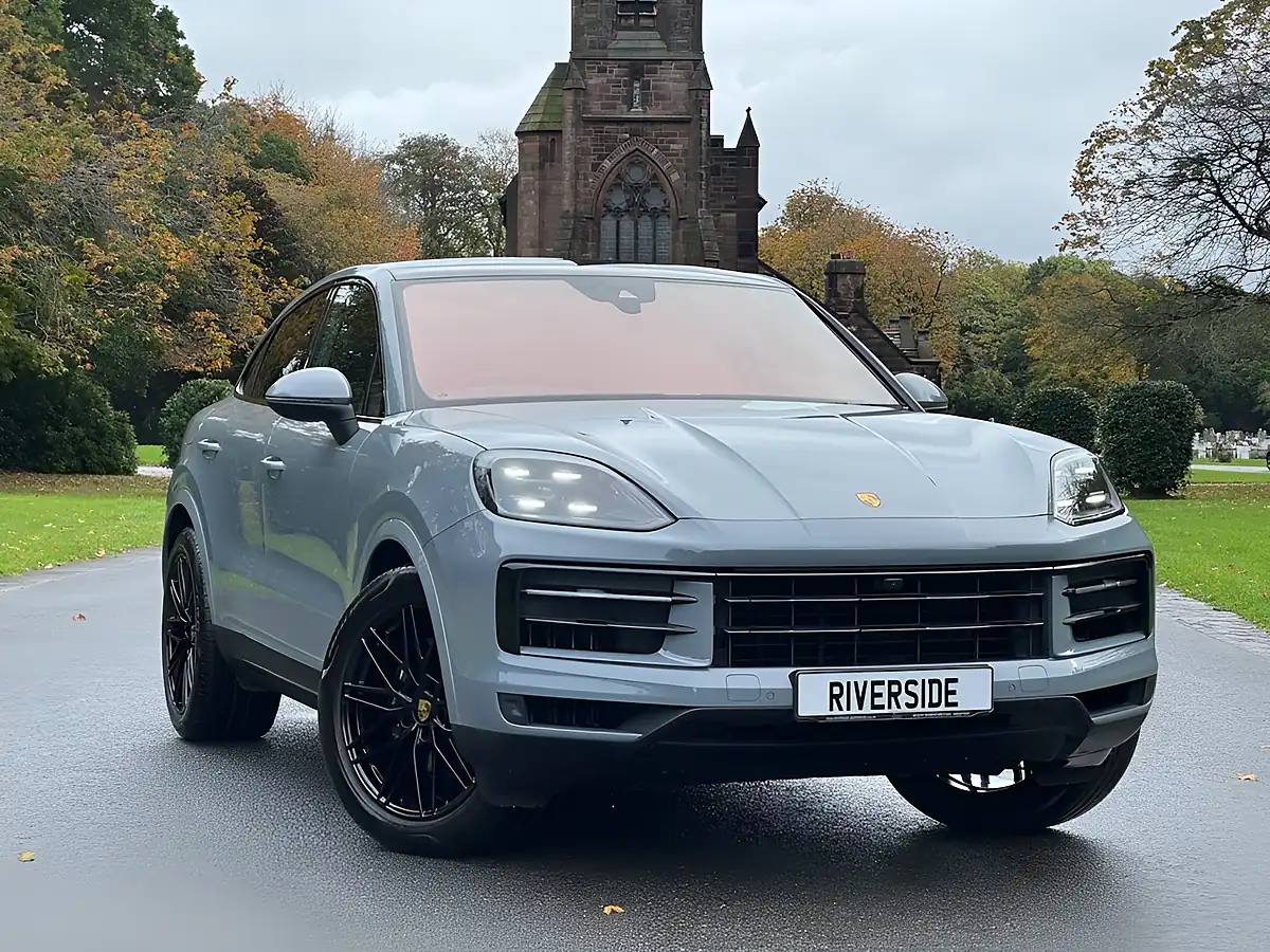 Used 2024 Porsche Cayenne Coupe Grey - Interior and Exterior details 2