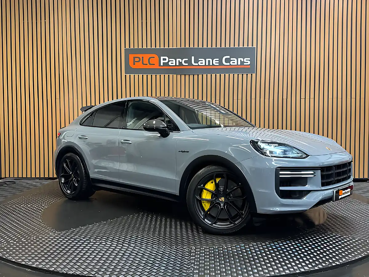 Used 2024 Porsche Cayenne GT Package Grey - Front View