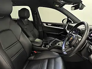Used 2024 Porsche Cayenne T Grey - Interior and Exterior details 10