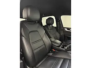 Used 2024 Porsche Cayenne T Grey - Interior and Exterior details 9