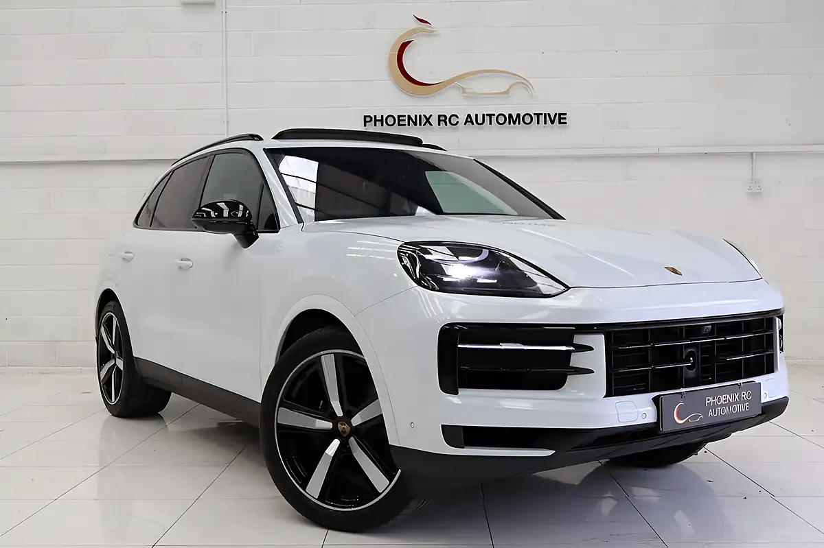 Used 2024 Porsche Cayenne Very High Spec Carrara White - Front View