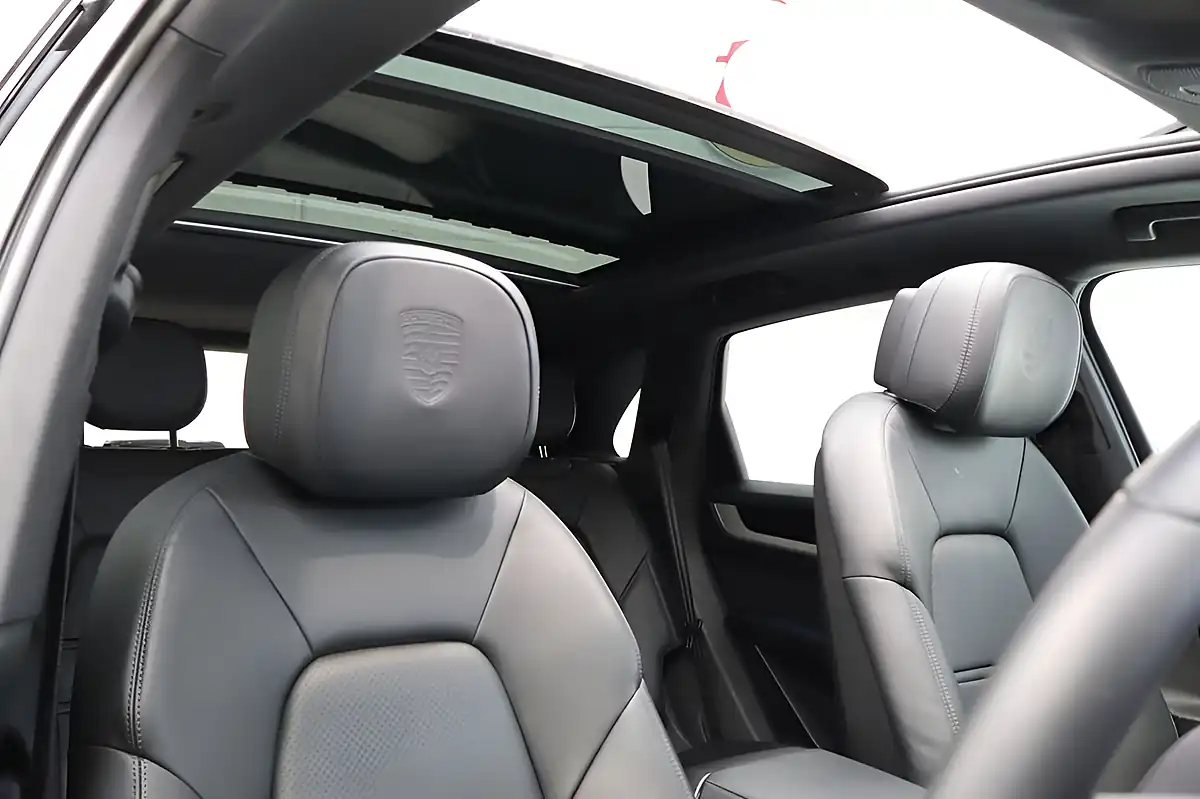 Used 2024 Porsche Cayenne Very High Spec Carrara White - Interior and Exterior details 13
