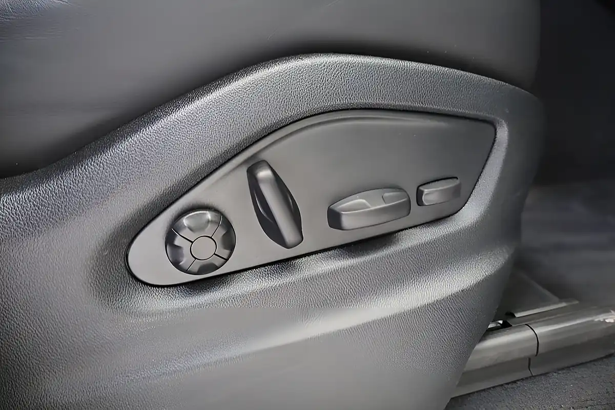 Used 2024 Porsche Cayenne Very High Spec Carrara White - Interior and Exterior details 14
