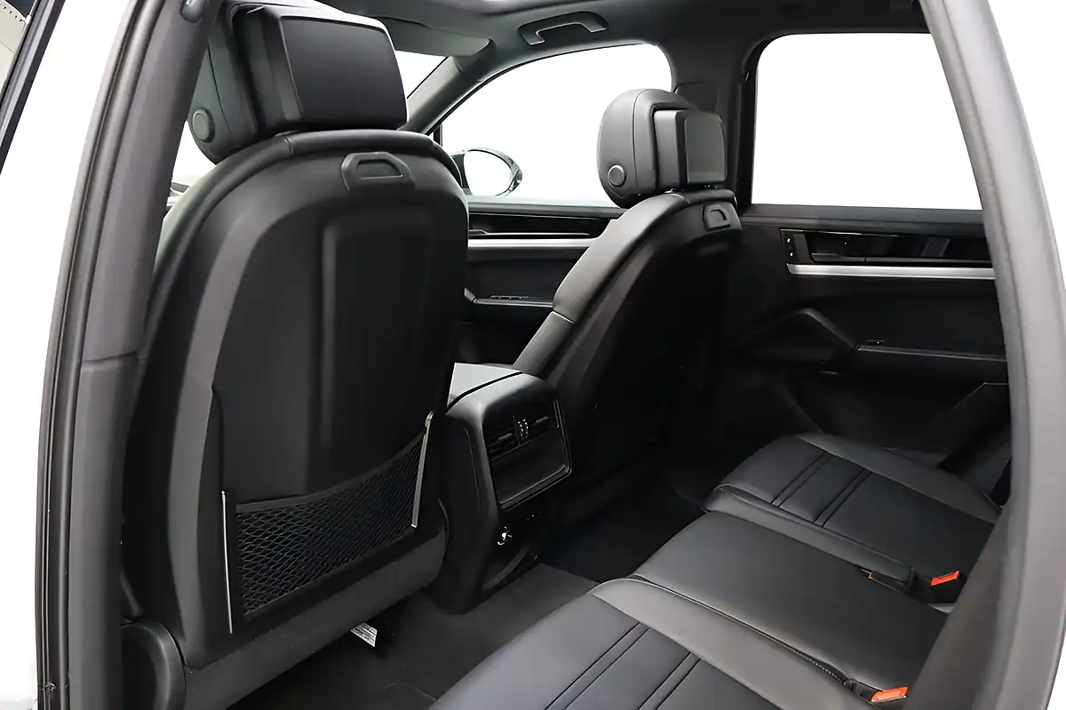 Used 2024 Porsche Cayenne Very High Spec Carrara White - Interior and Exterior details 15