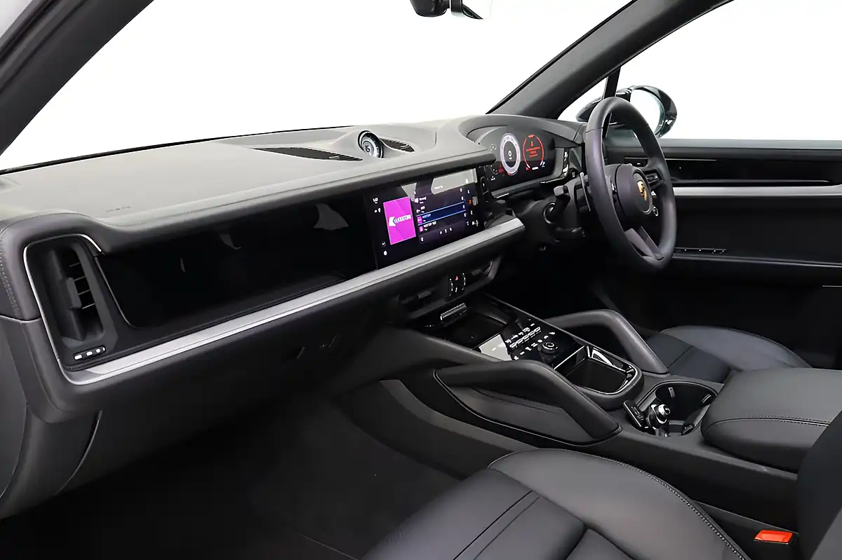 Used 2024 Porsche Cayenne Very High Spec Carrara White - Interior and Exterior details 16