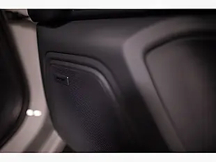 Used 2024 Porsche Macan Crayon - Interior and Exterior details 12