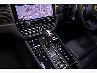 Used 2024 Porsche Macan Crayon - Interior and Exterior details 15