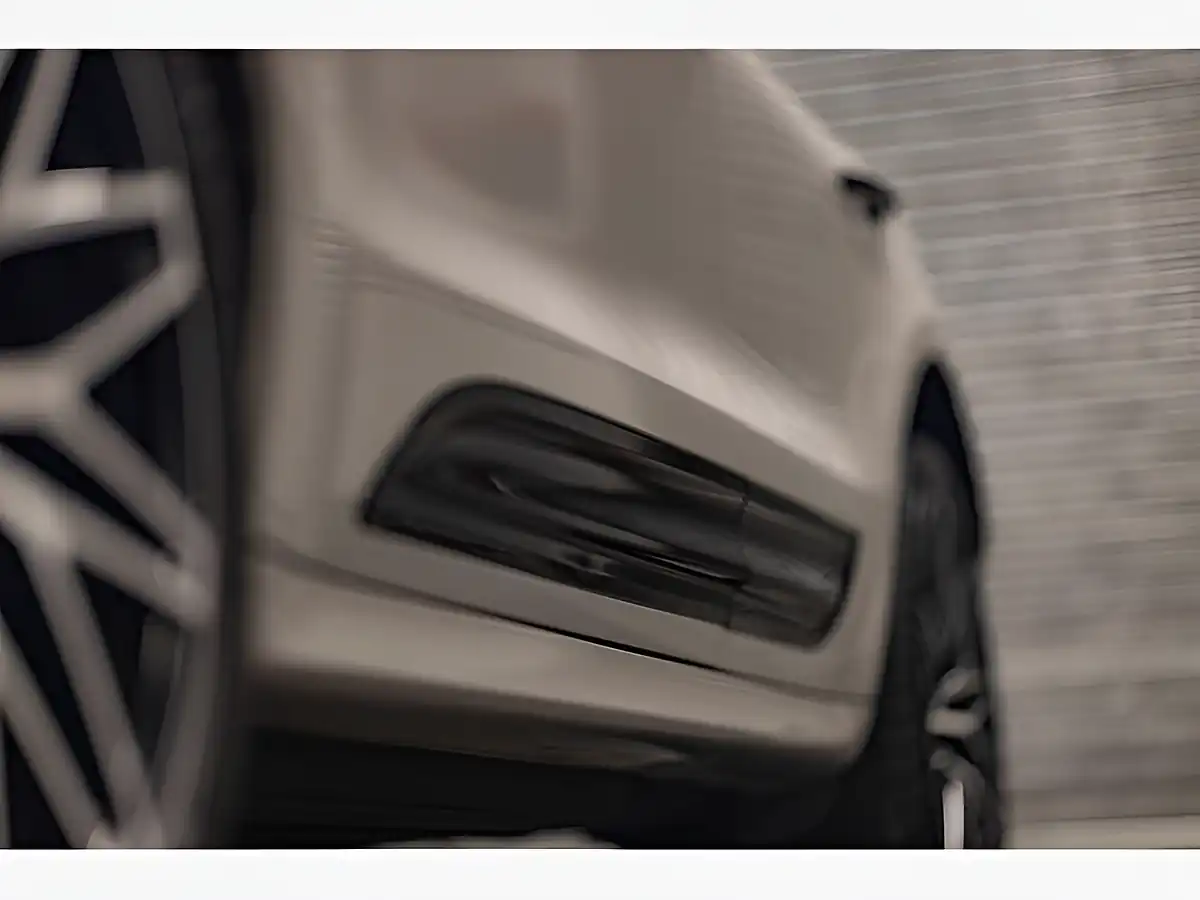 Used 2024 Porsche Macan Crayon - Interior and Exterior details 19