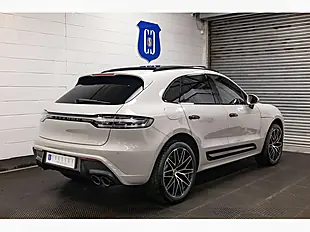 Used 2024 Porsche Macan Crayon - Interior and Exterior details 3