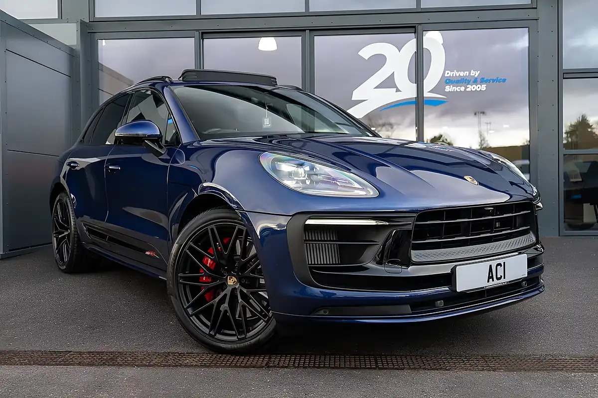 Used 2024 Porsche Macan Gts Gentian Blue Metallic - Interior and Exterior details 11