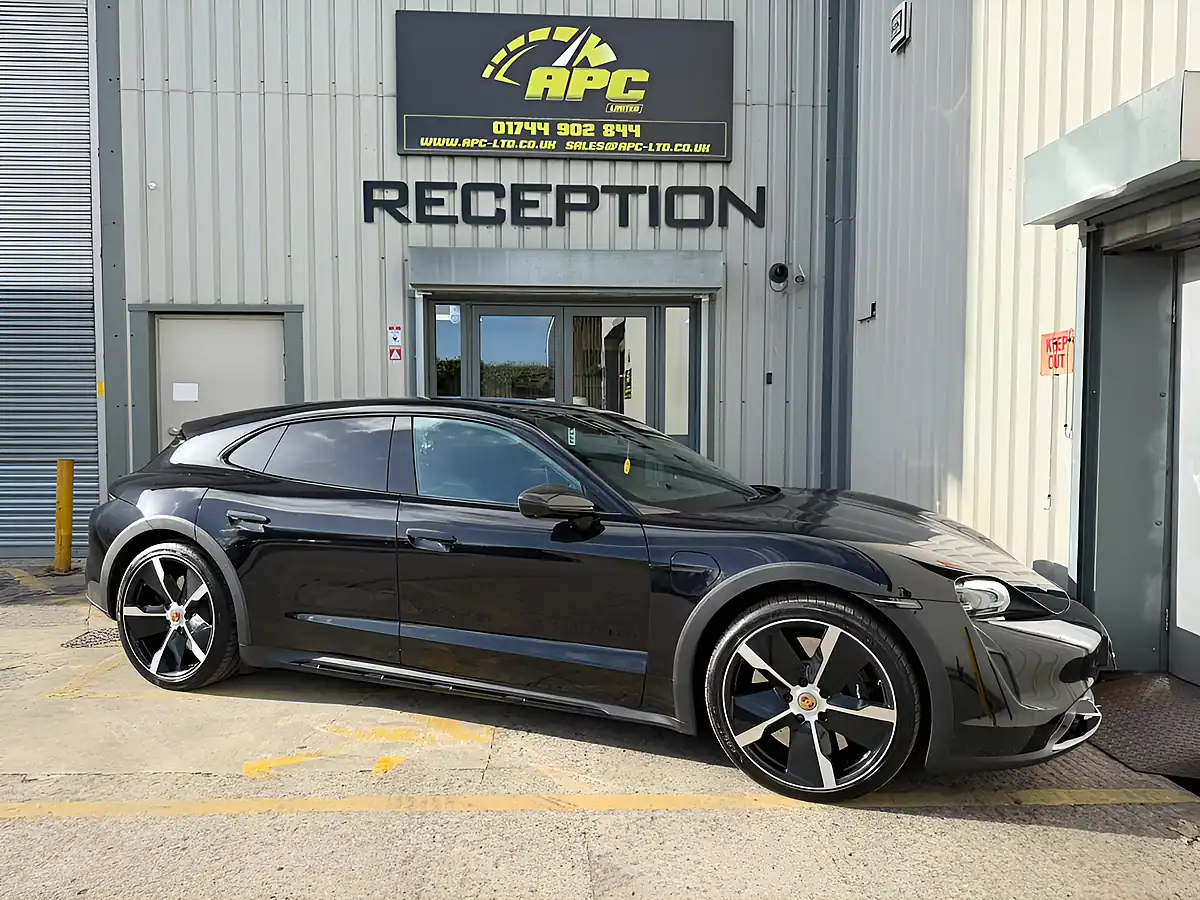 Used 2024 Porsche Taycan Turbo Cross Turismo Black - Front View