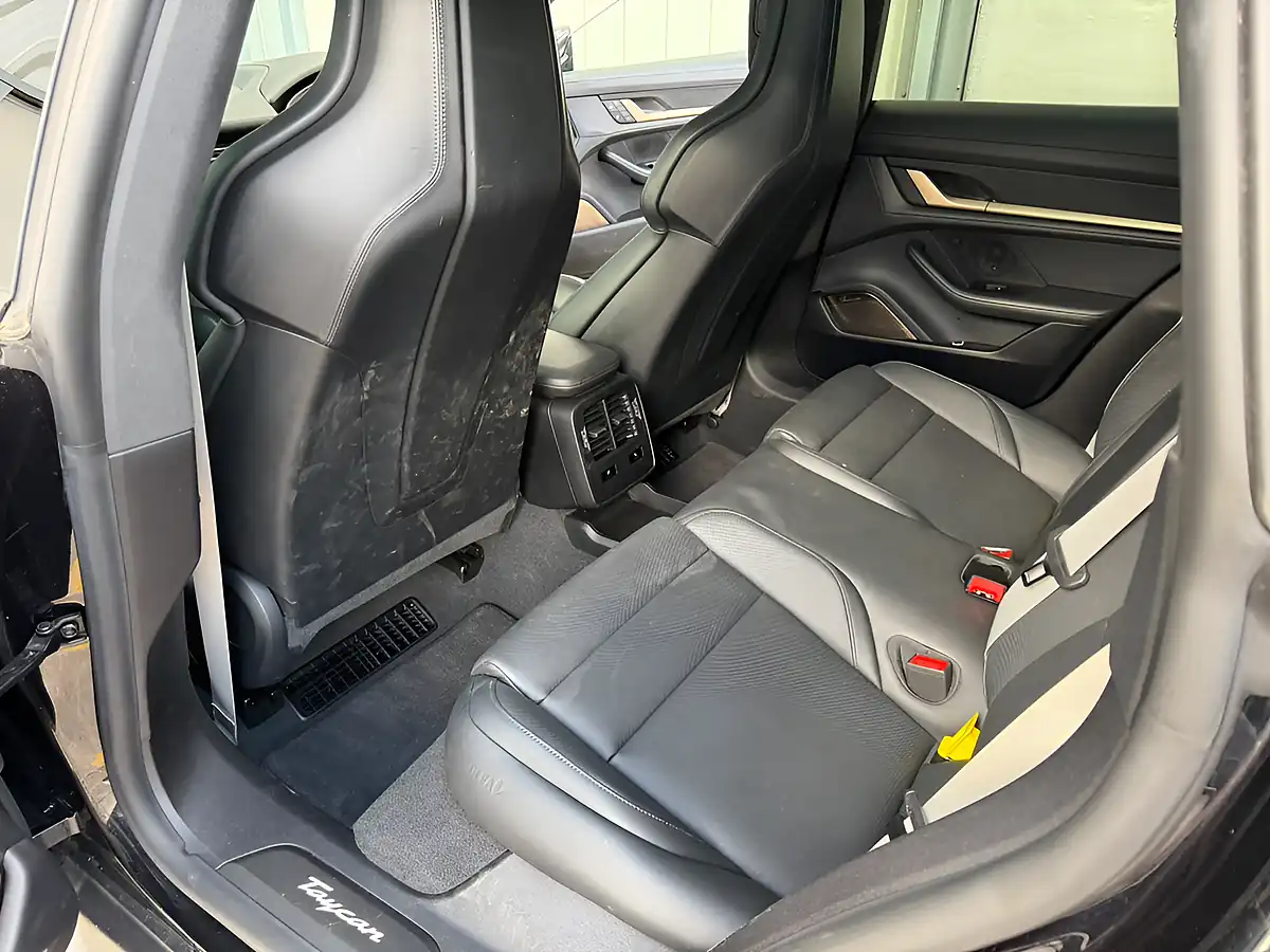 Used 2024 Porsche Taycan Turbo Cross Turismo Black - Interior and Exterior details 15