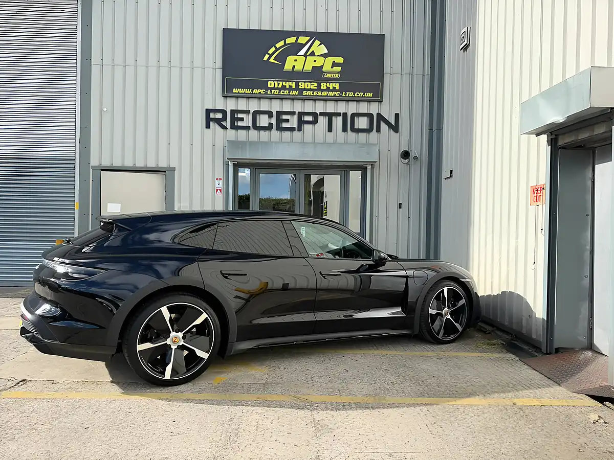 Used 2024 Porsche Taycan Turbo Cross Turismo Black - Interior and Exterior details 4