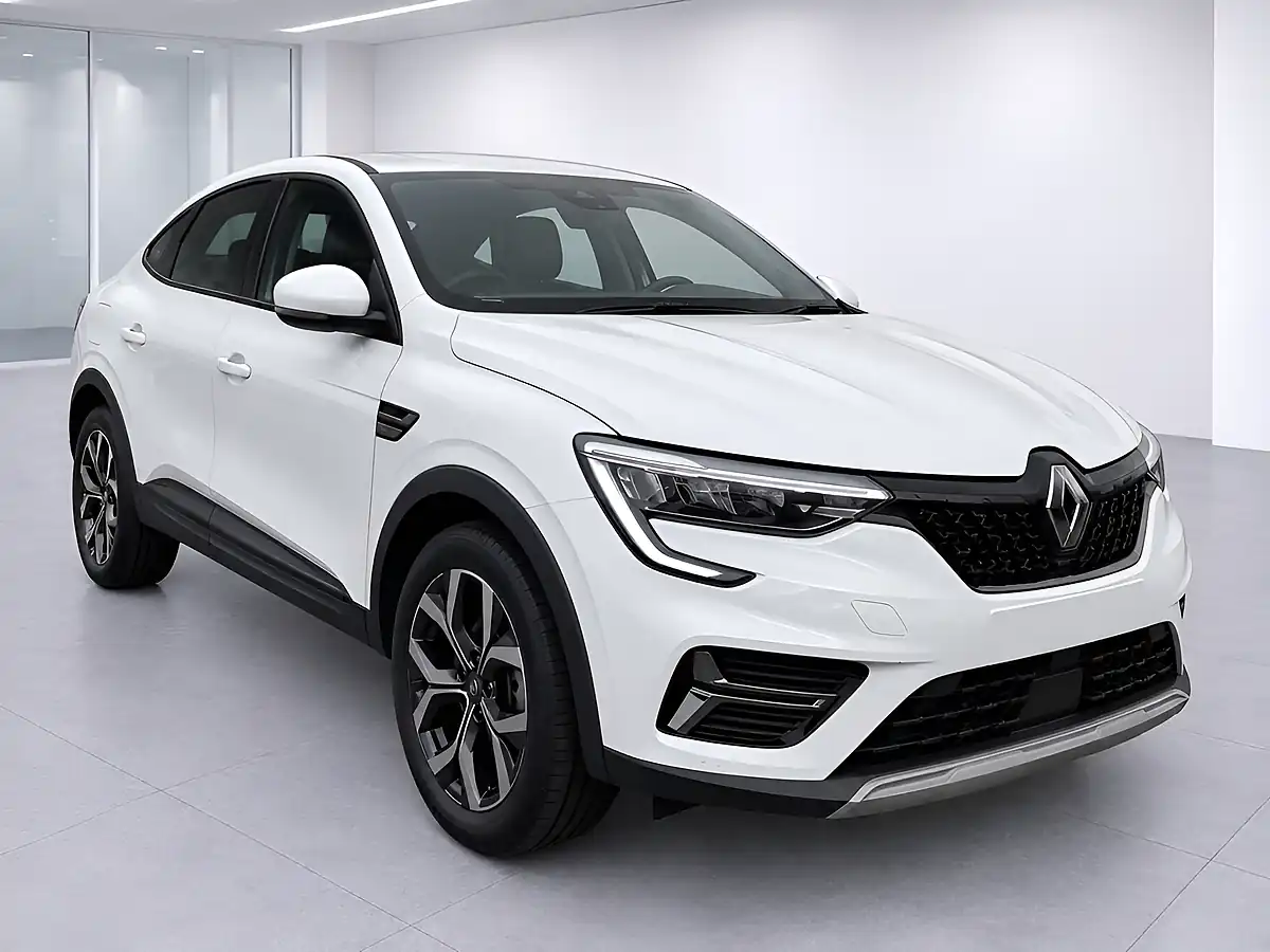 Used 2024 Renault Arkana Evolution White - Front View