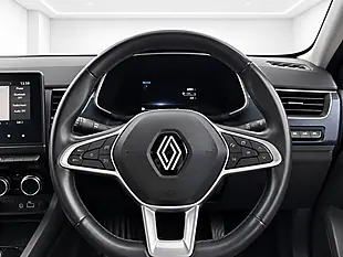 Used 2024 Renault Arkana Evolution White - Interior and Exterior details 10