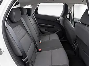 Used 2024 Renault Arkana Evolution White - Interior and Exterior details 12