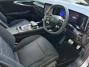 Used 2024 Renault Austral Iconic Esprit Alpine Grey - Interior and Exterior details 13