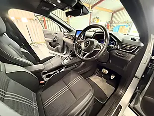 Used 2024 Renault Captur Engineered Grey - Interior and Exterior details 16