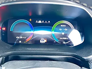 Used 2024 Renault Captur Engineered Grey - Interior and Exterior details 10