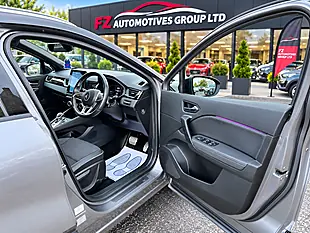 Used 2024 Renault Captur Engineered Grey - Interior and Exterior details 5