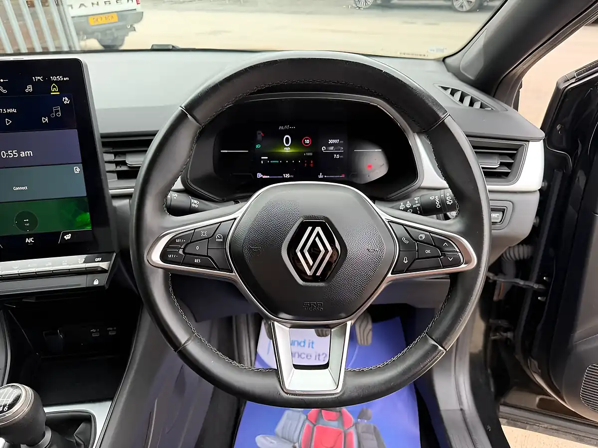 Used 2024 Renault Captur Evolution Black - Interior and Exterior details 12