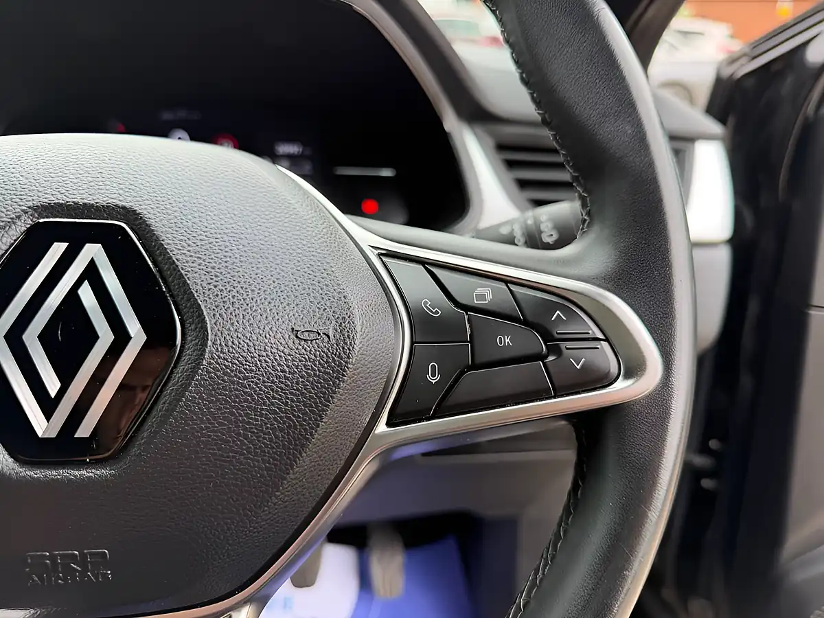 Used 2024 Renault Captur Evolution Black - Interior and Exterior details 14