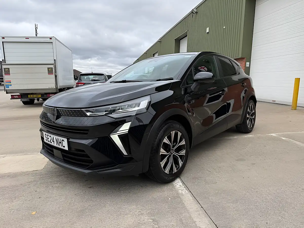 Used 2024 Renault Captur Evolution Black - Interior and Exterior details 4