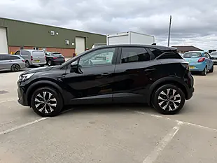 Used 2024 Renault Captur Evolution Black - Interior and Exterior details 8