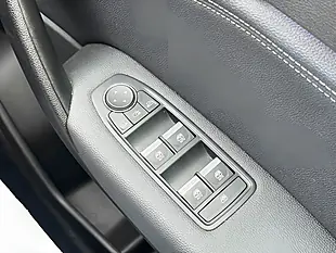 Used 2024 Renault Captur Techno Blue - Interior and Exterior details 18